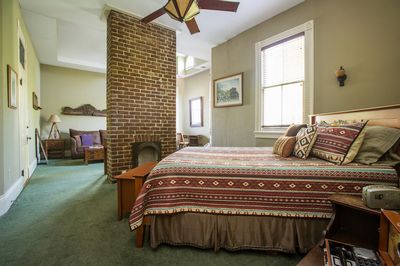 The Lookout Inn of New Orleans — gallery preview 2