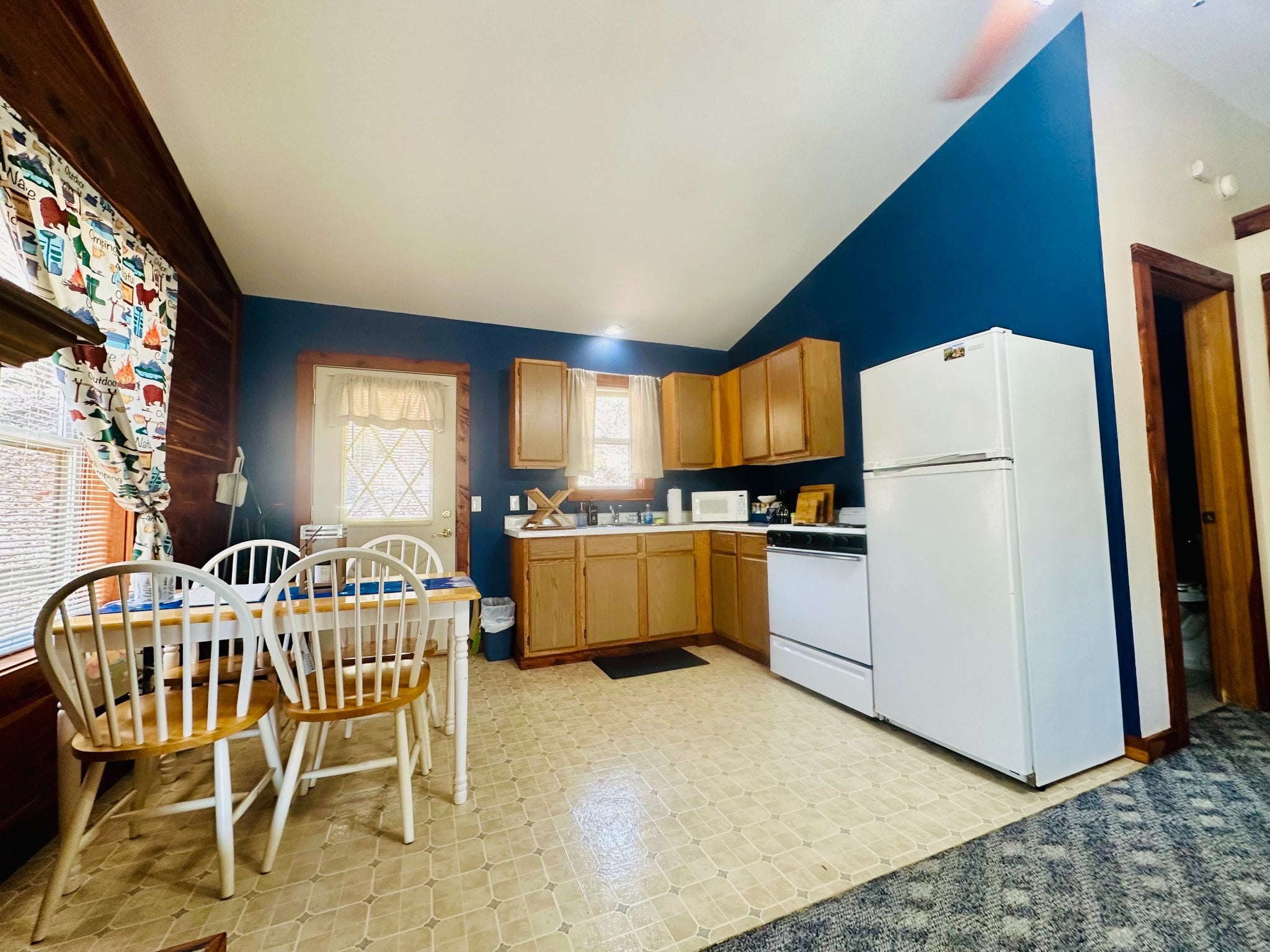 Full Size Kitchen