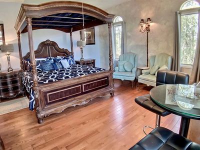 The Tuscan Manor Bed & Breakfast — photo 16 of 60