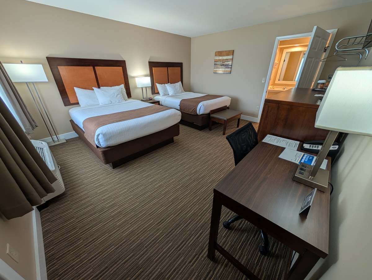 (Full/Queen) Room